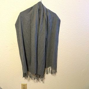 Large grey scarf